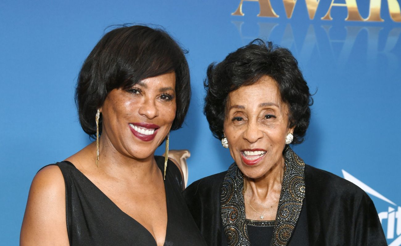 marla gibbs died