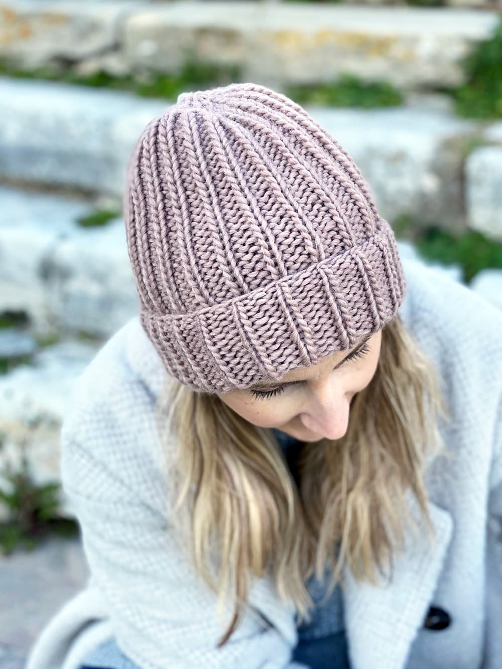 knit a hat on straight needles