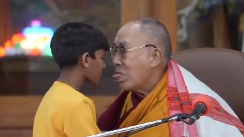 memes dalai lama