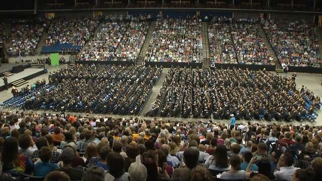 broken arrow graduating class size 2023