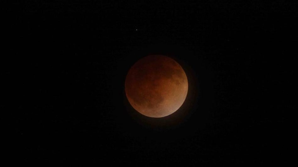 lunar eclipse time noida