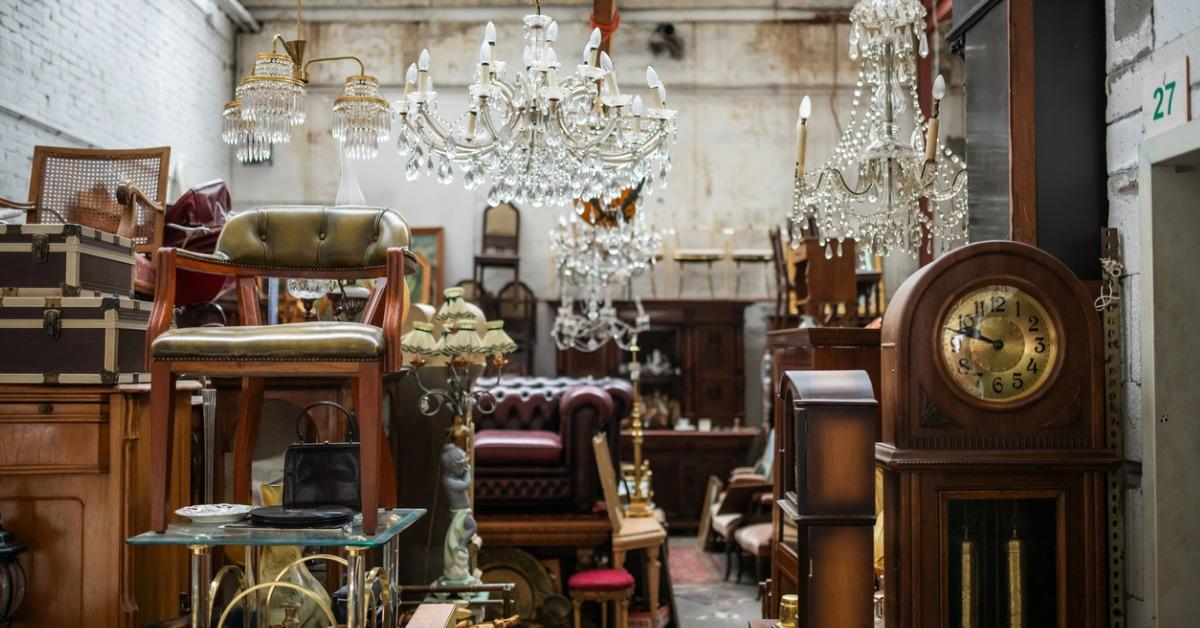 second hand furniture dealers