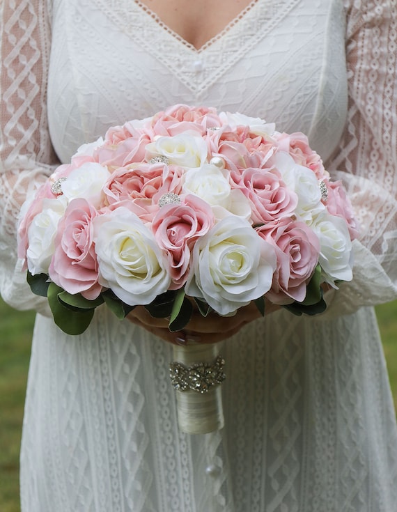 pink and white wedding bouquet