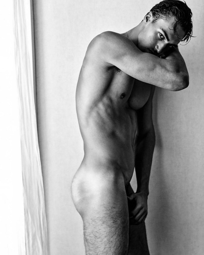 alessio pozzi nude