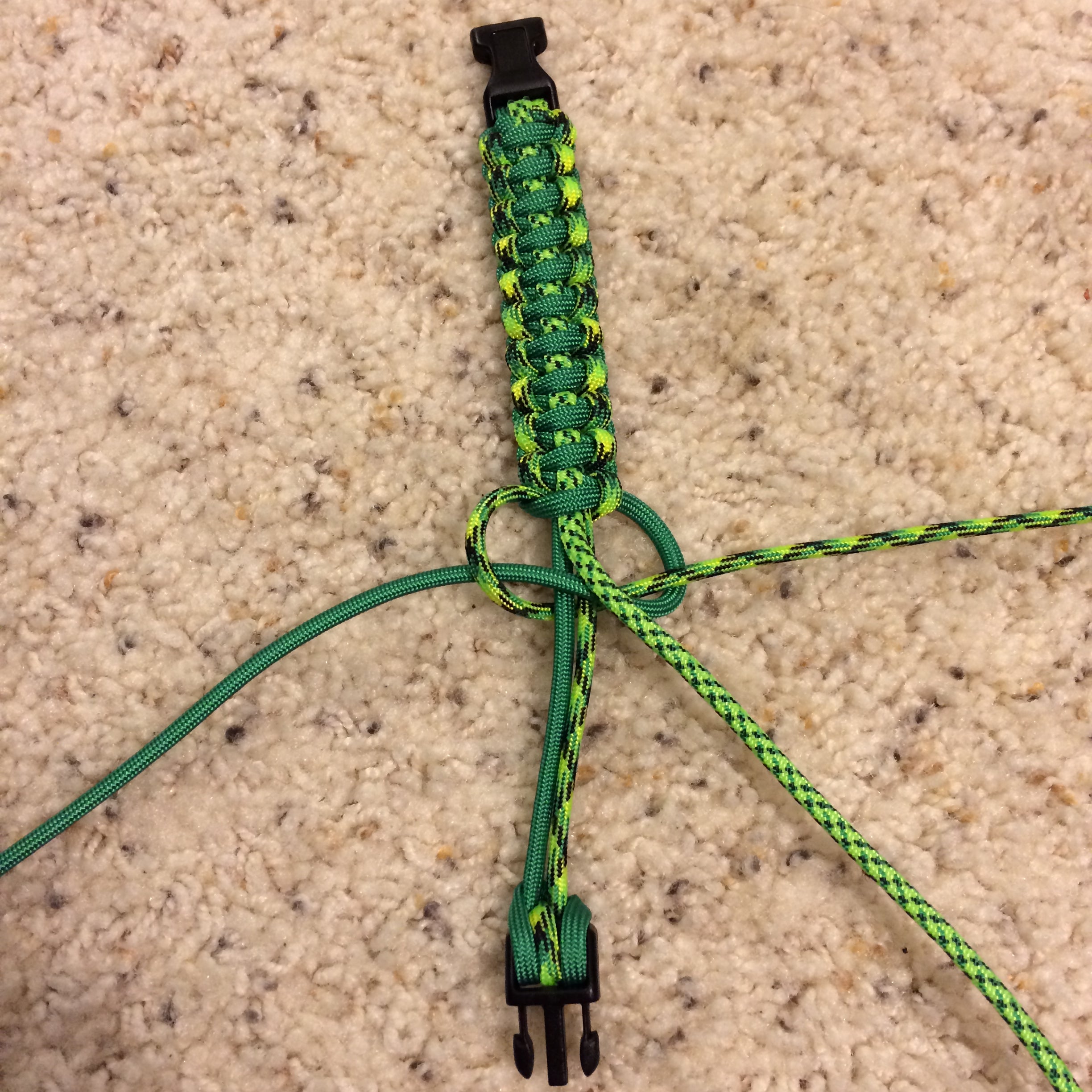 paracord wristband instructions