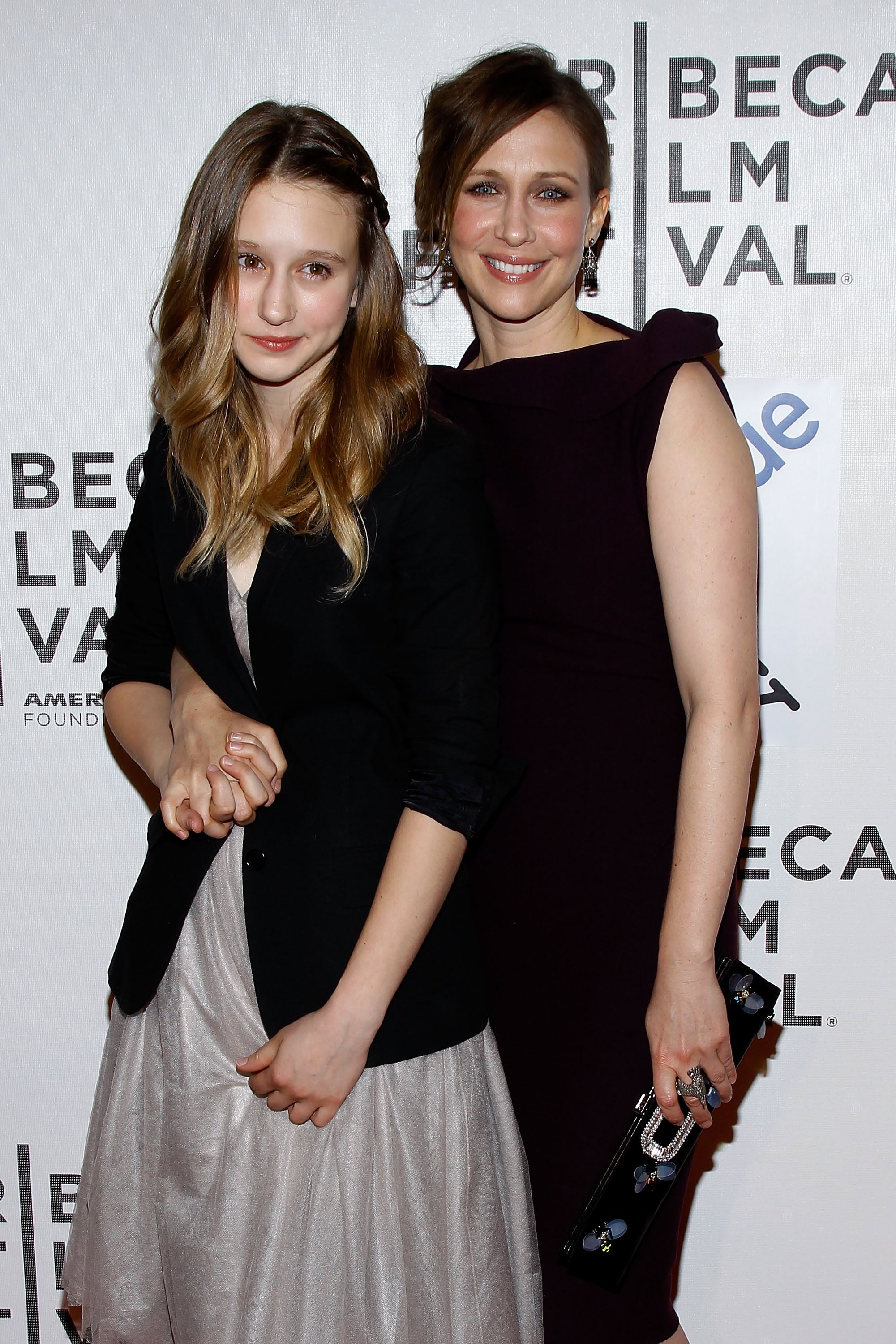 vera y taissa farmiga