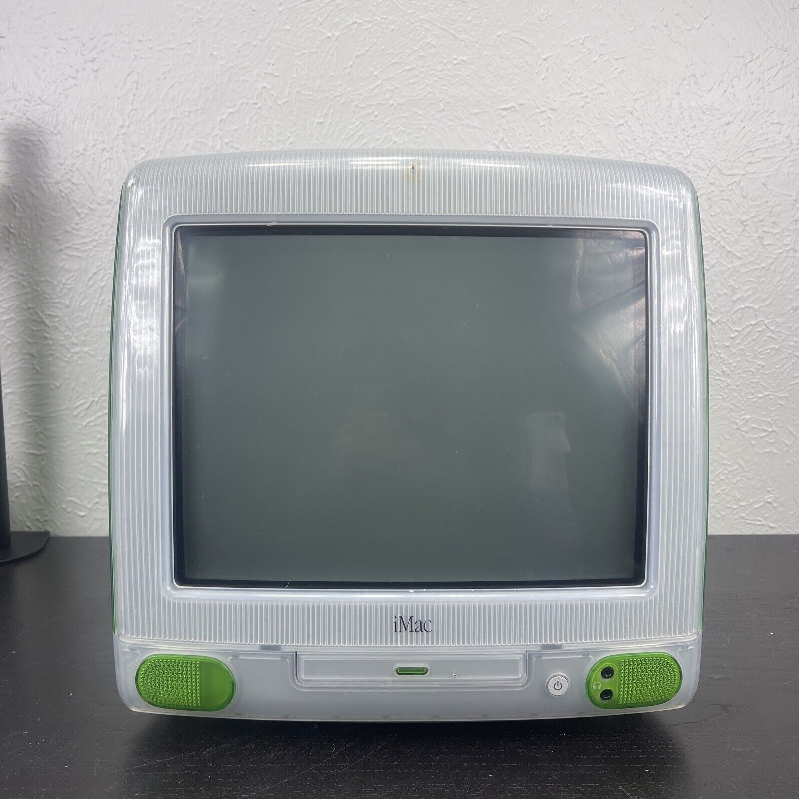 imac g3 green