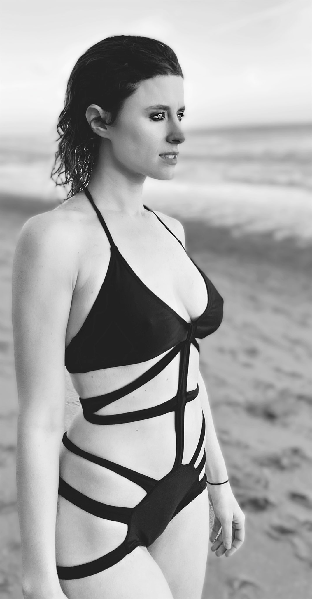 kiesza bikini