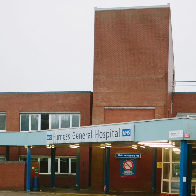 furness general hospital visiting times