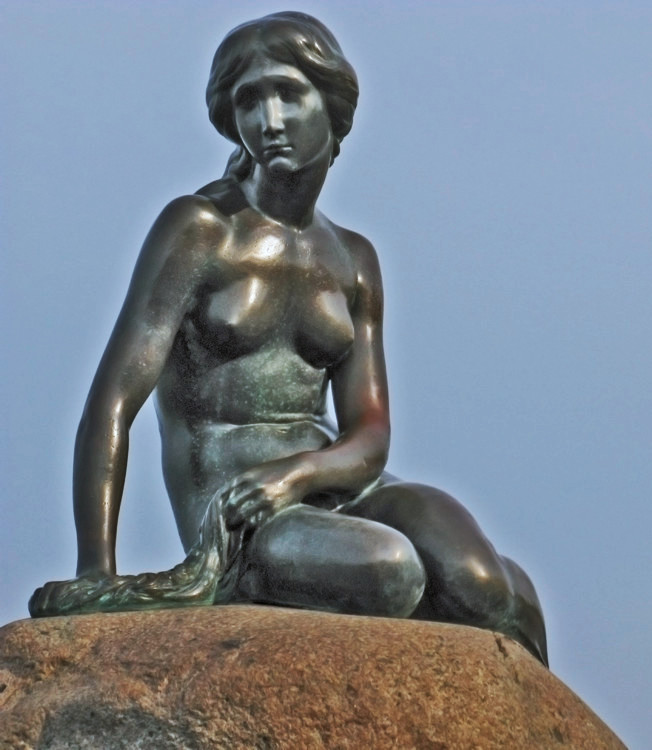 little mermaid bronze statue