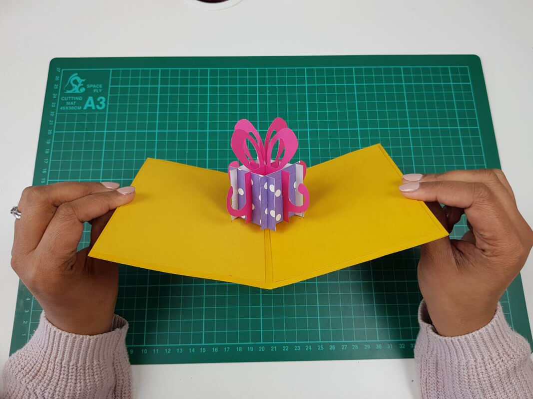 how to make a pop out card step by step