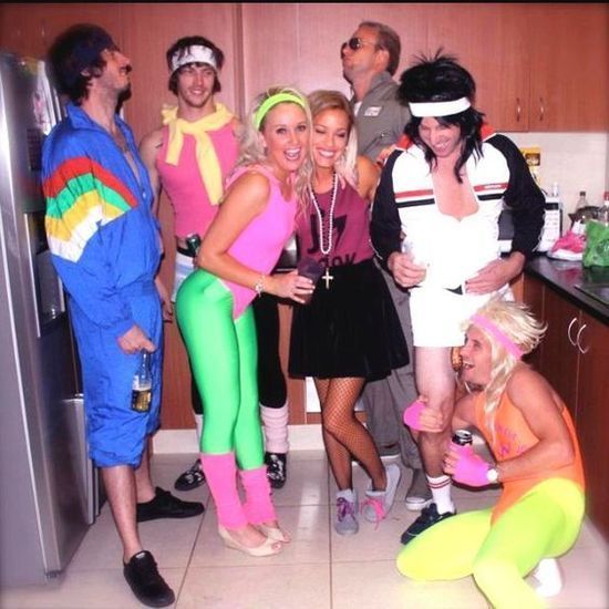 dressing 80s themed party