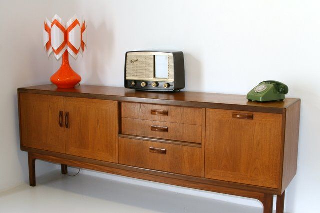 sideboard 1970s