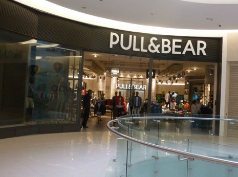 pull and bear near me