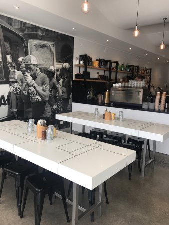 aura cafe traralgon