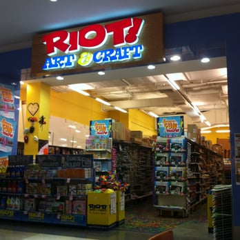 riot art and craft locations qld