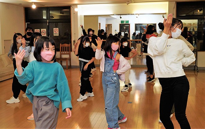 japanese idol dance moves