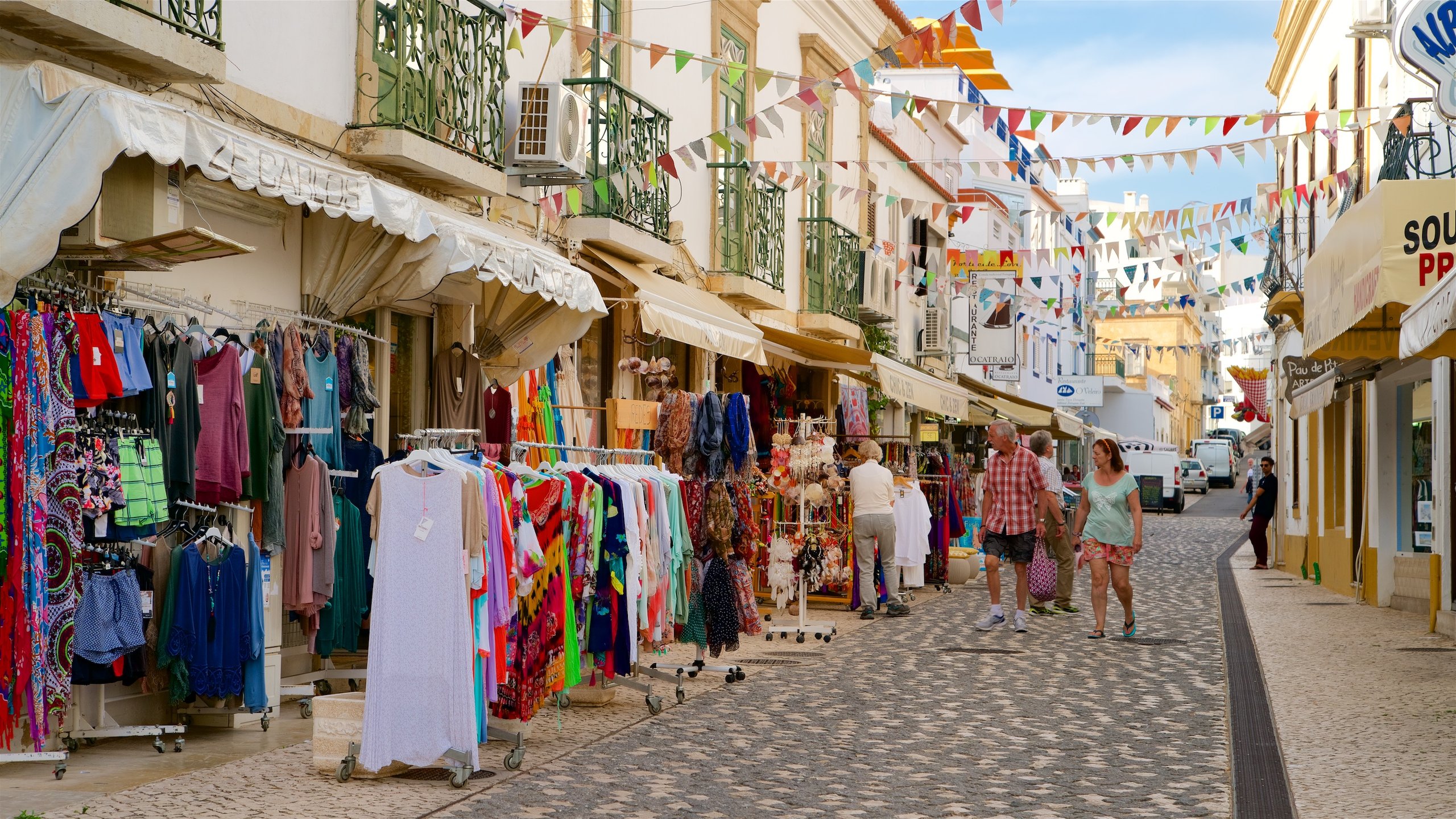 albufeira square old town