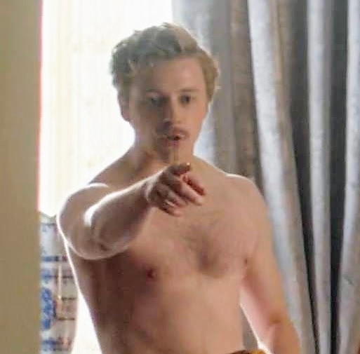 jack lowden body