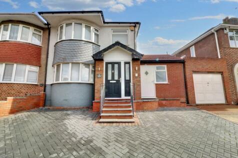 4 bedroom house to rent in wembley