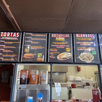 aca las tortas menu