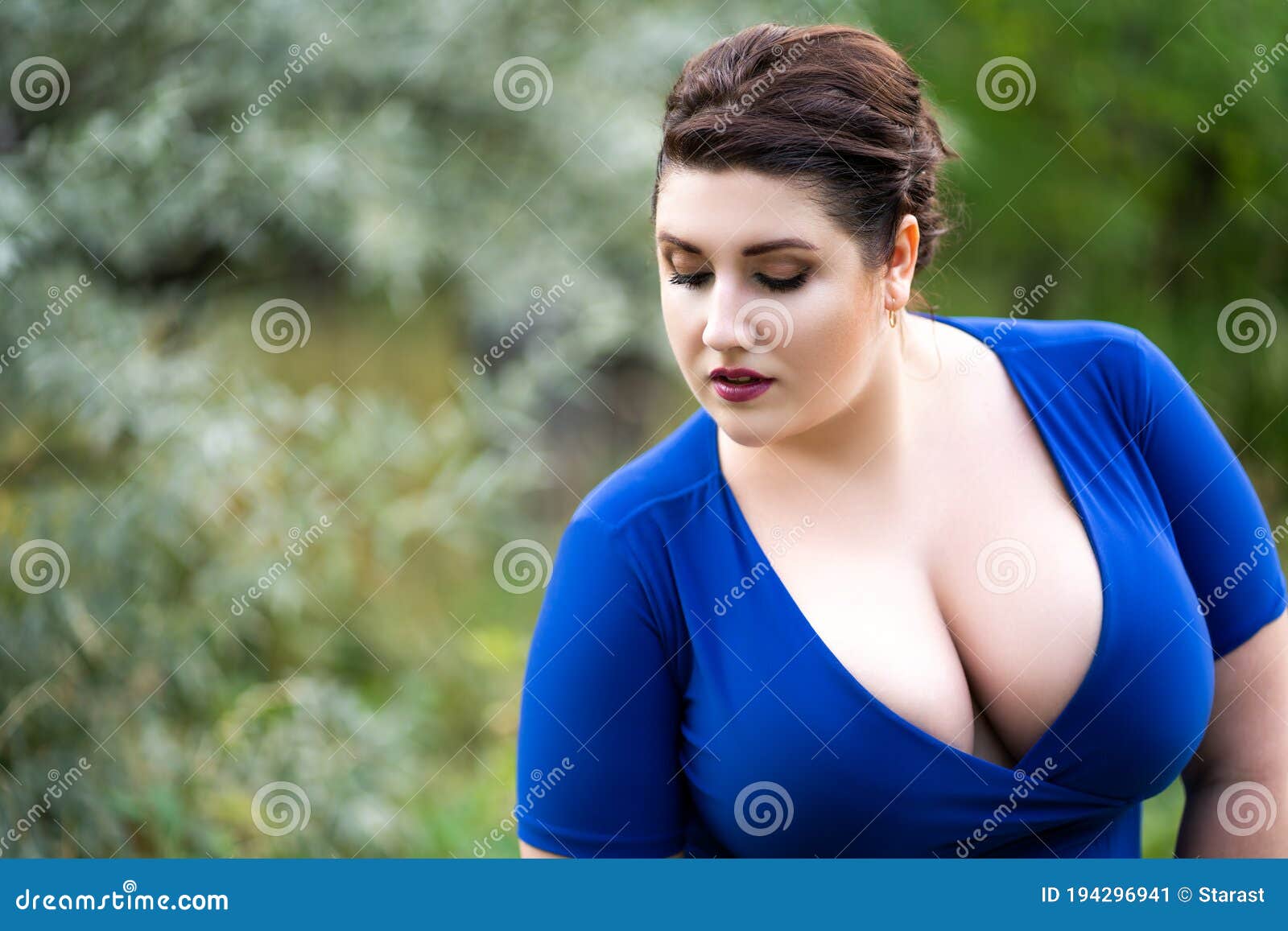 fat girl big boobs