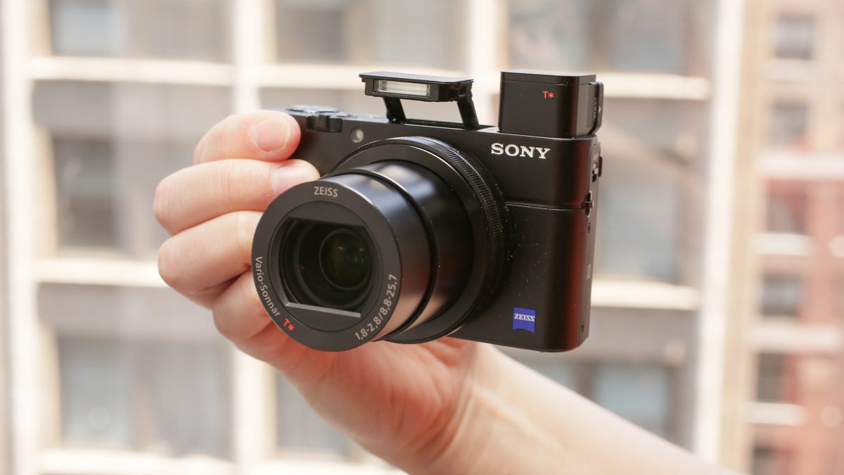 sony compact camera rx100 iii