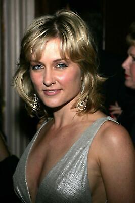 amy carlson sexy