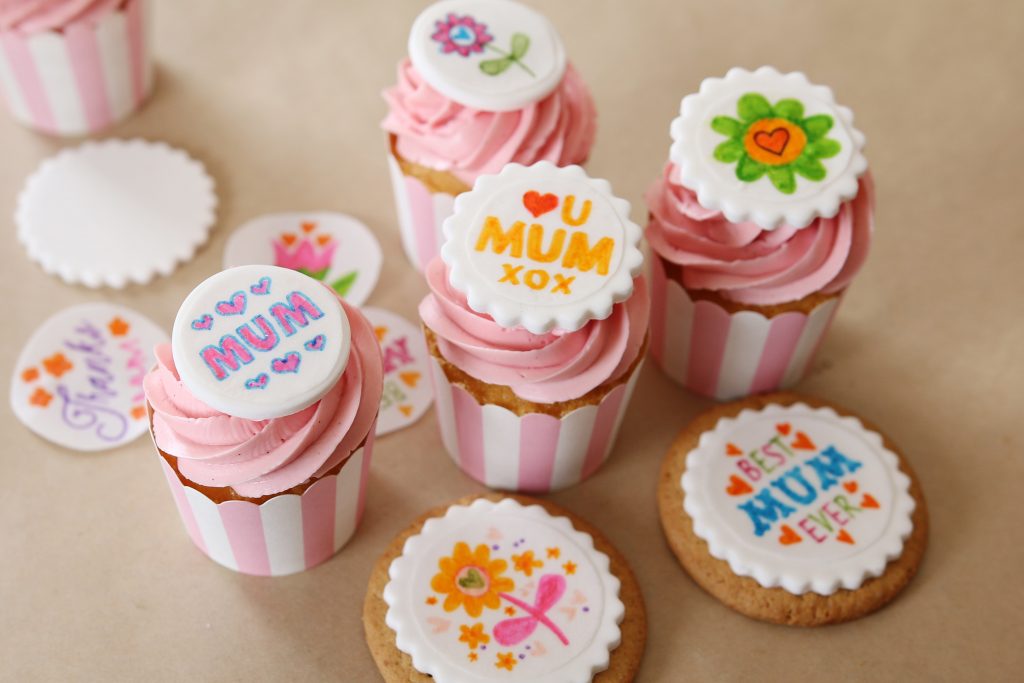 cake toppers edible