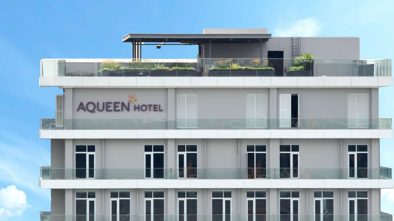 aqueen hotel singapore