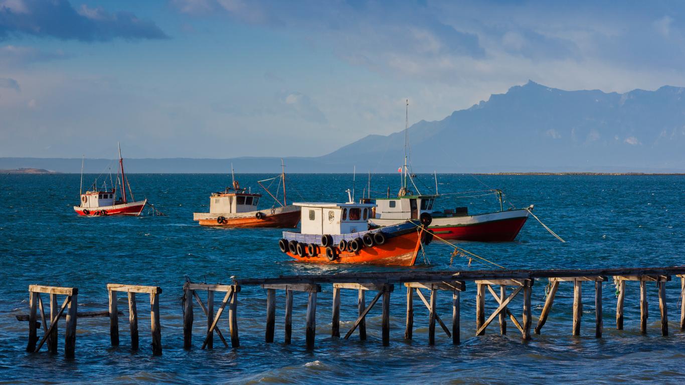 flights from santiago chile to puerto natales