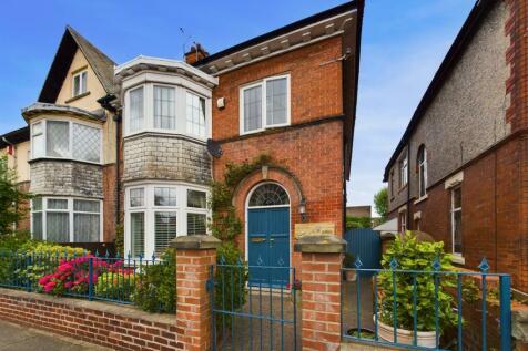 houses in whitley bay for sale