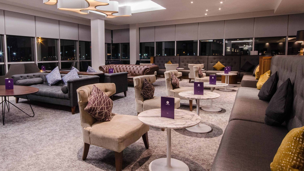 tui premium lounge access