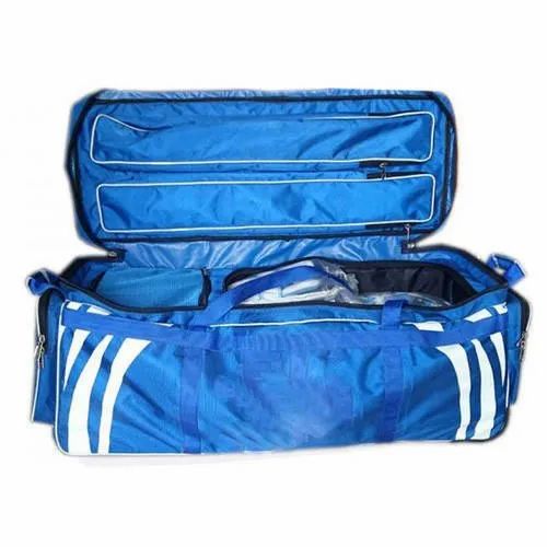 cricket kit bag under 200