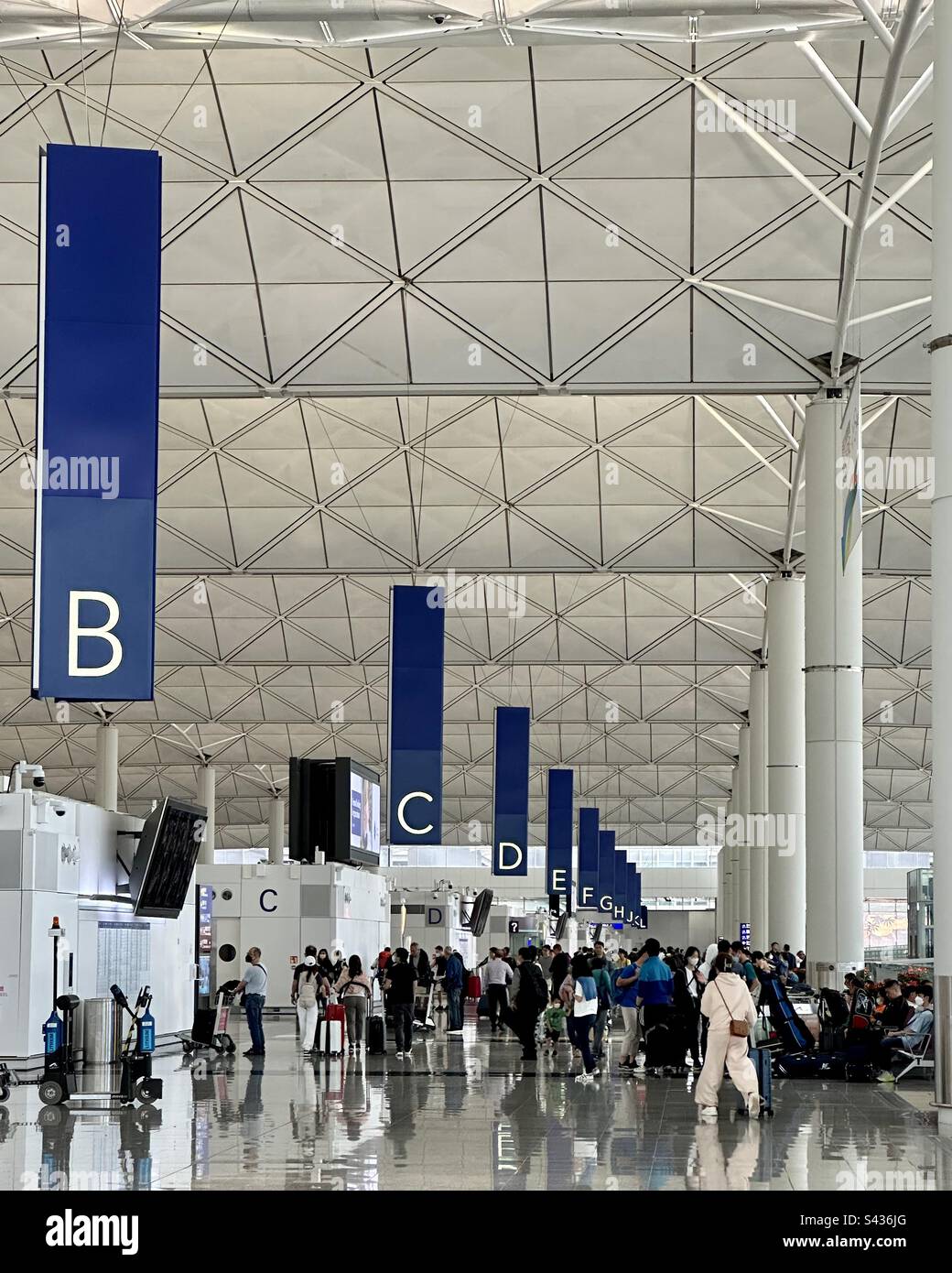 hong kong international airport departure