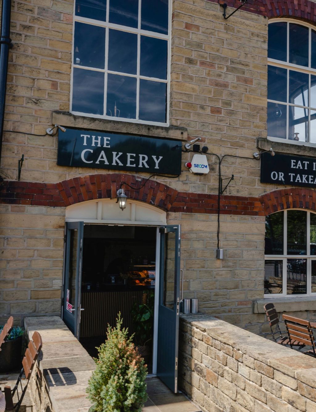 the cakery west vale