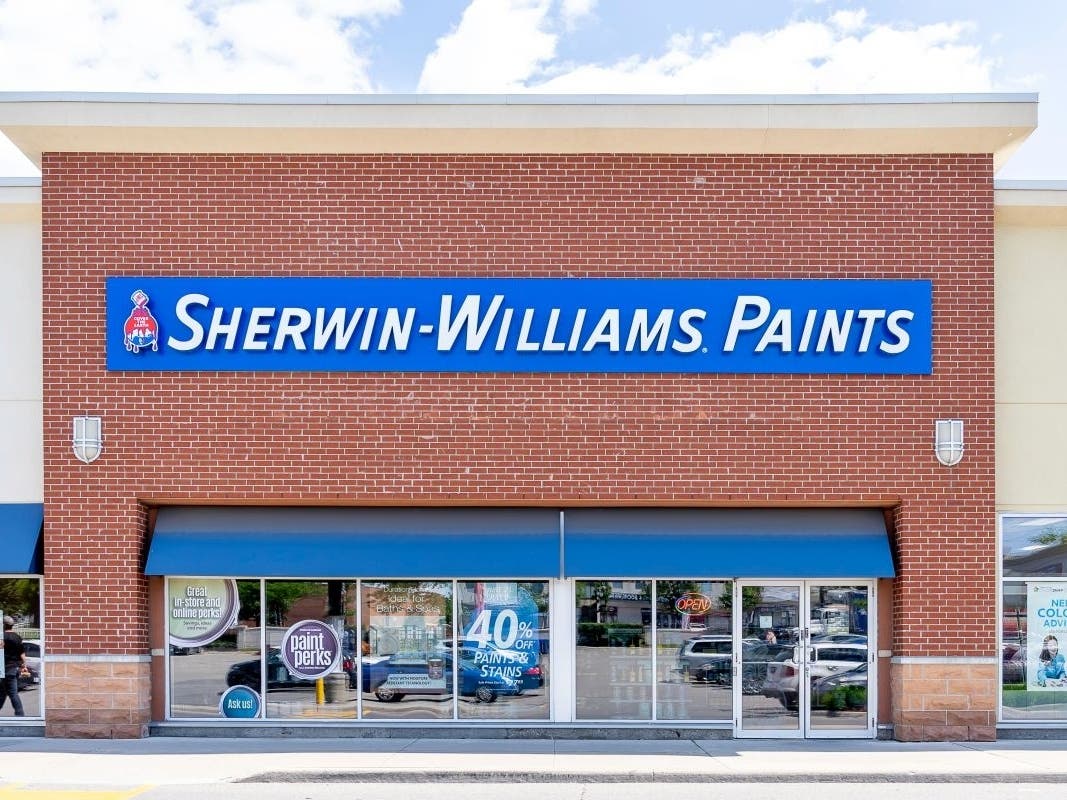 sherwin williams paint store hours