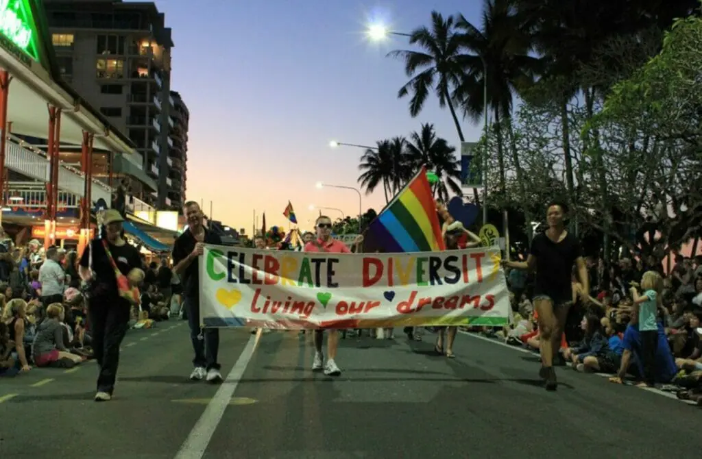 gay bars in cairns australia