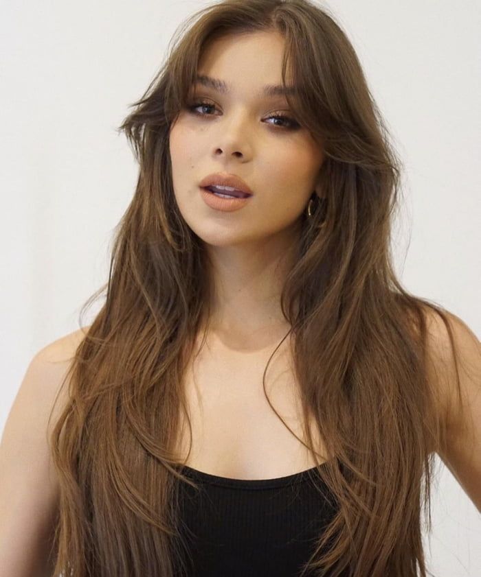 hailee steinfeld bangs