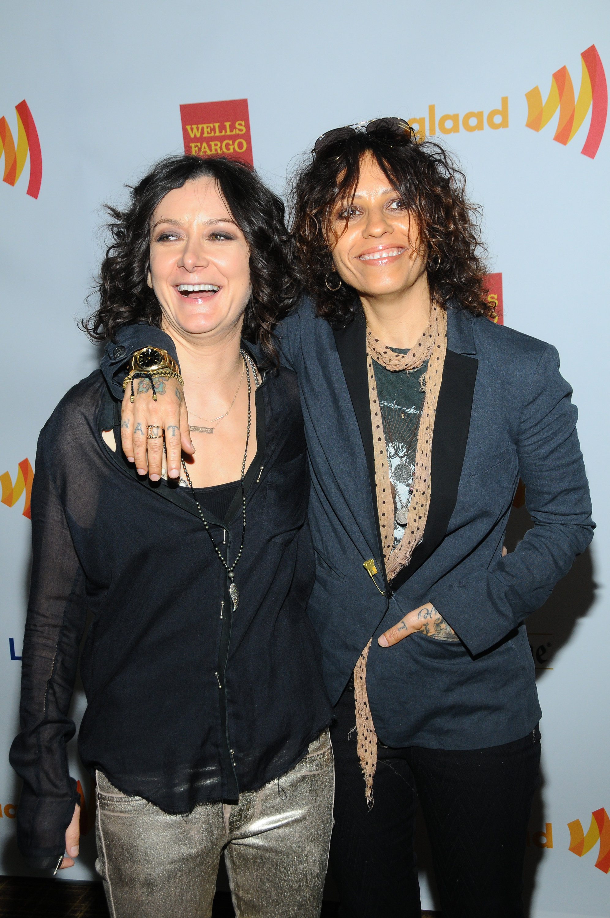 linda perry height