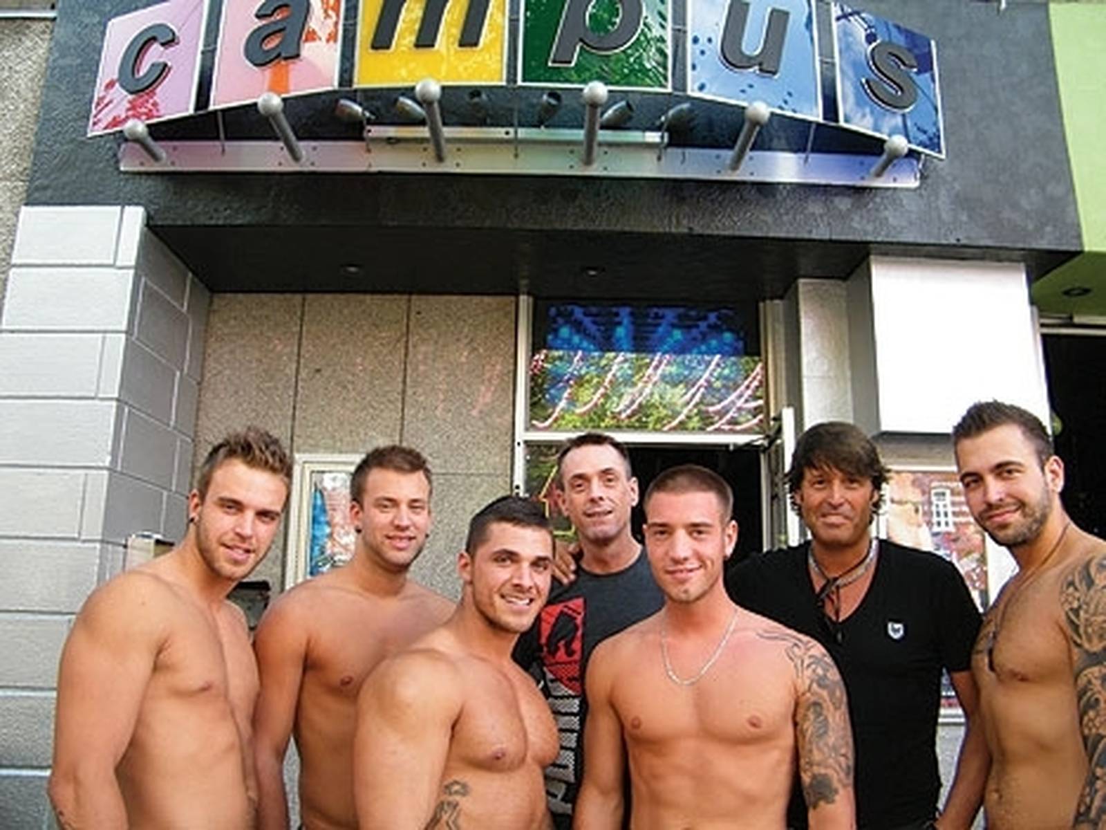 gay clubs in montreal canada