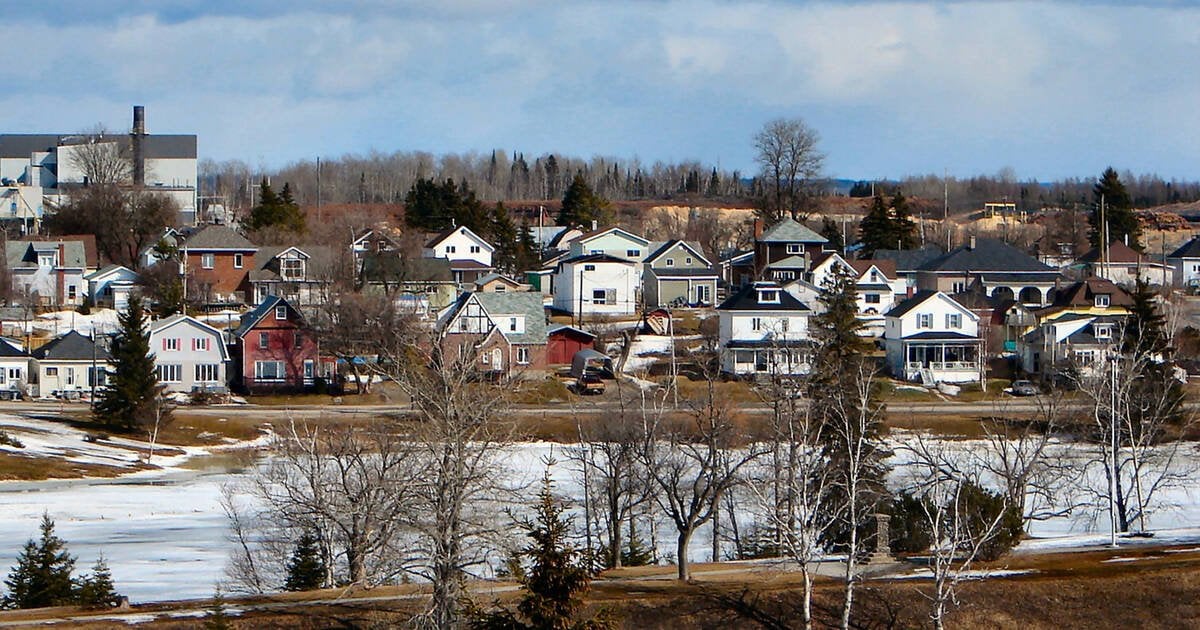 northern ontario town selling land for $10