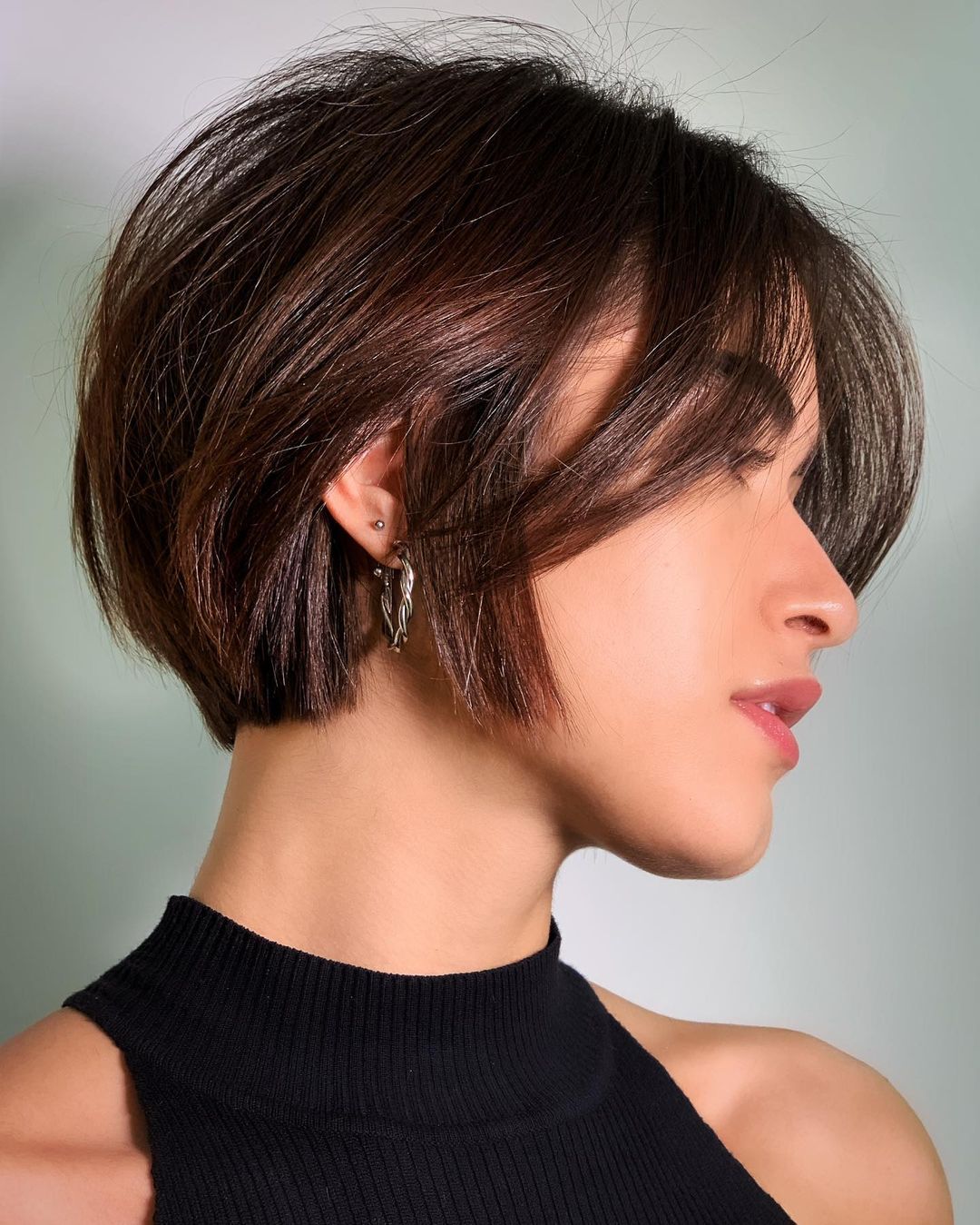 short layered hairstyles with bangs