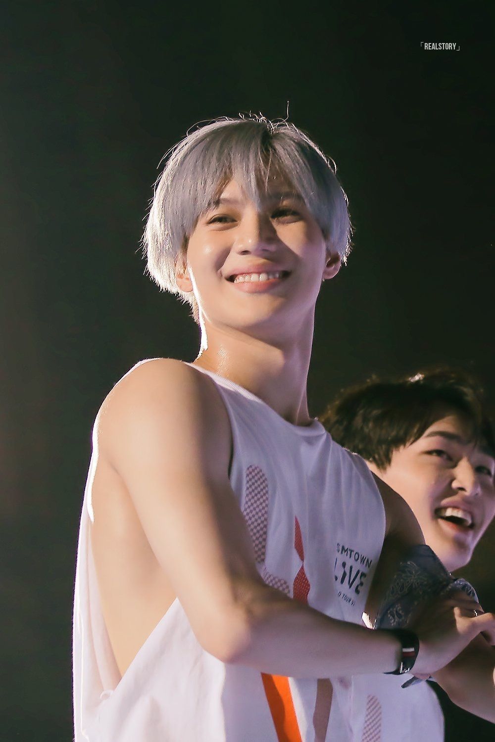 taemin smiling