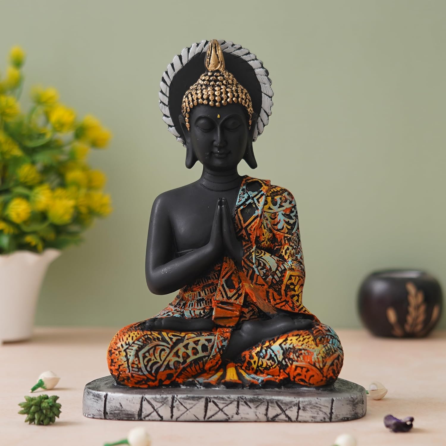 buddha statue showpiece