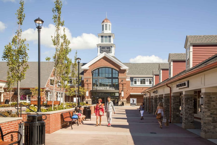 premium outlet new york state