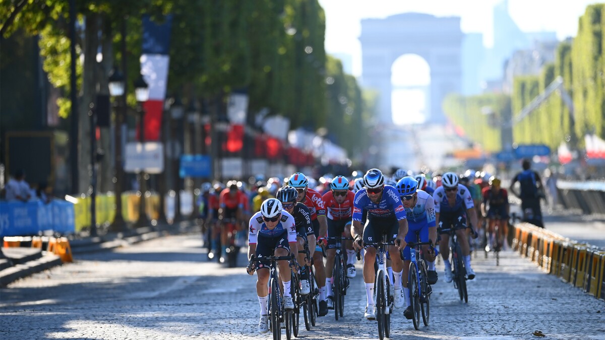 is tour de france on peacock free