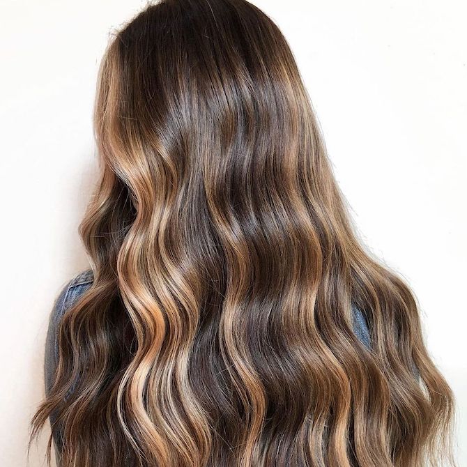 light brown hair with highlights