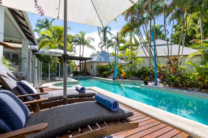 airbnb port douglas