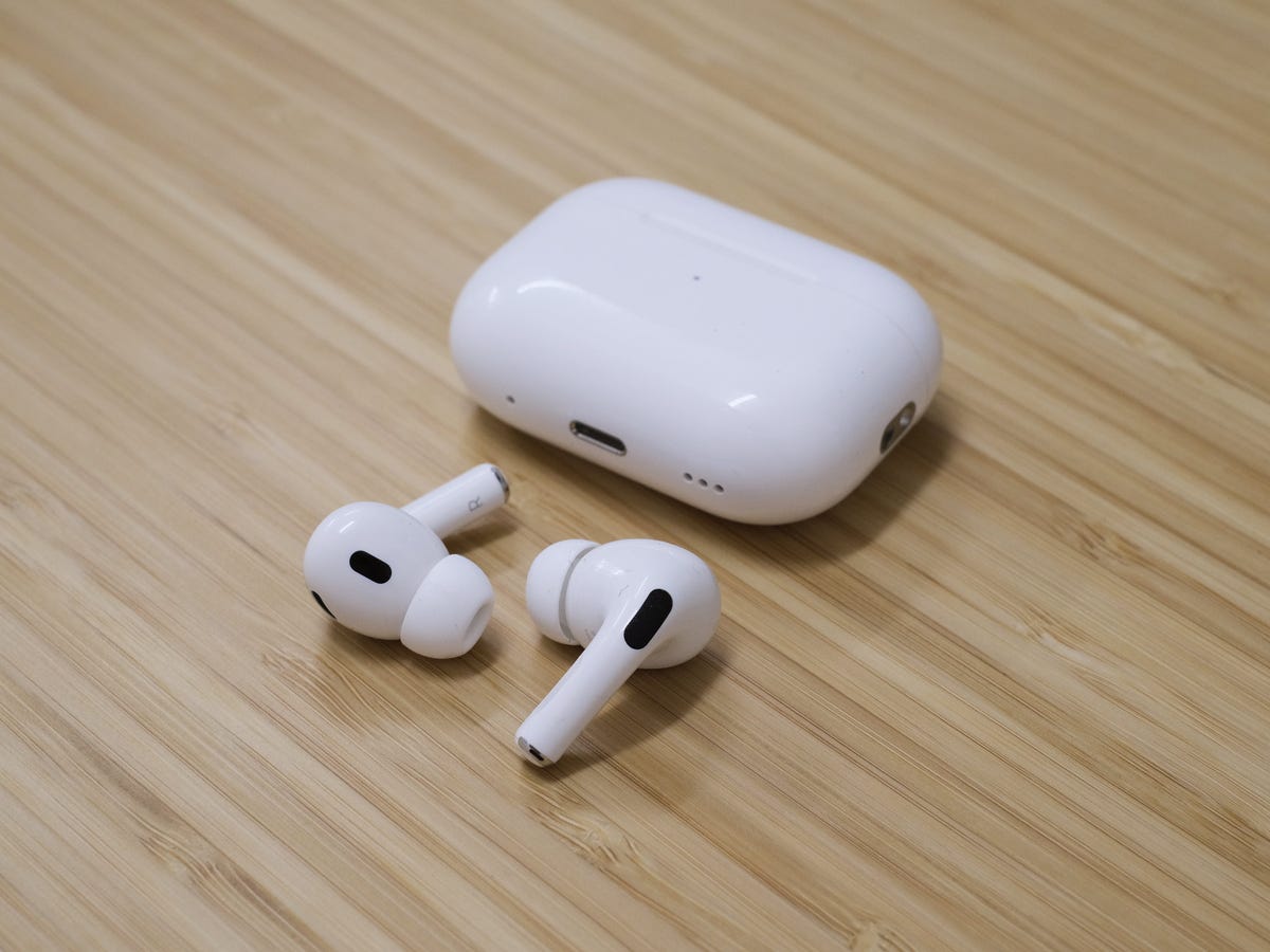 airpods pro side